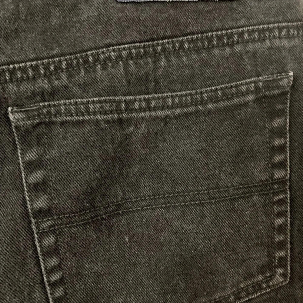 Tommy Hilfiger Black Jean Shorts Classic High-Waisted Design - Picture 10 of 11